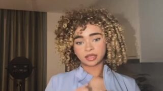 show off big tits Kiara Peach nude leaks onlyfans