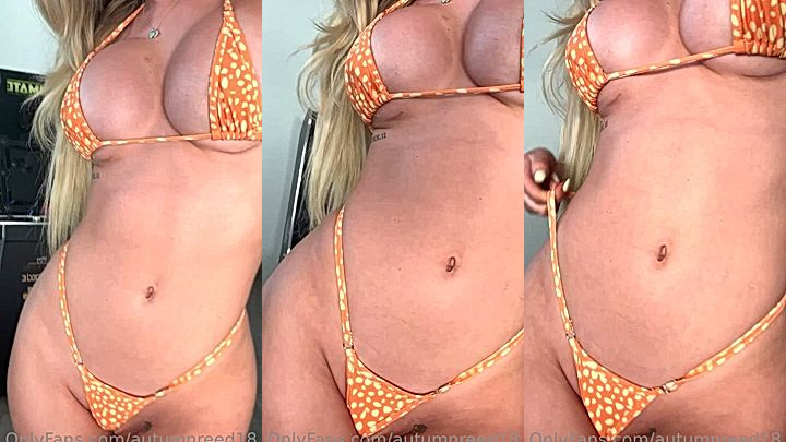 Autumren teasing her perfect body in her bikini