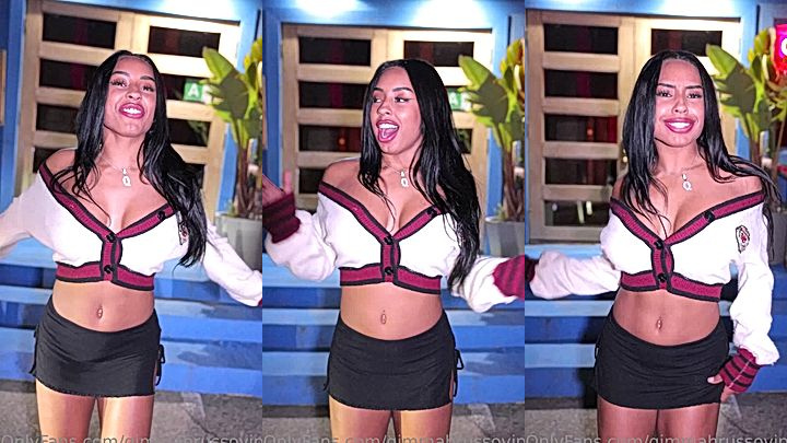 ebony side chick Qimmah Russo flaunting her sexy body