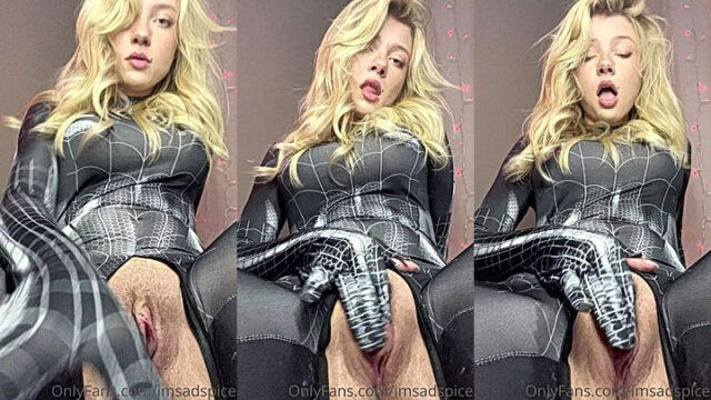 blonde spider-girl Imsadspice clit rubbing masturbation solo