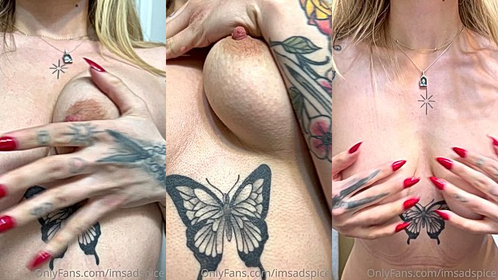 sexy babe Imsadspice teasing her perky tits for her fans