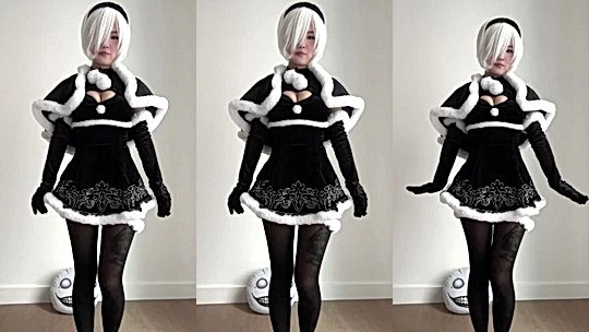 hot Asian girl Dystorra teasing her sexy cosplay