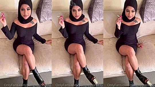 Yasmina Khan smoking and fingering masturbation video leaked