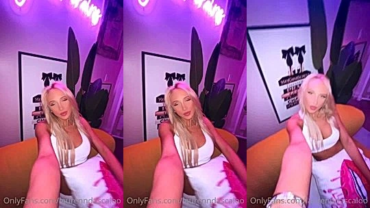 Lauren Dascalo teasing her sexy hot body in the living room