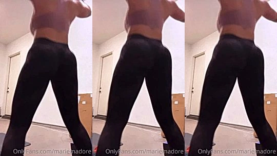 Marie Madore twerking her big booty in her pants
