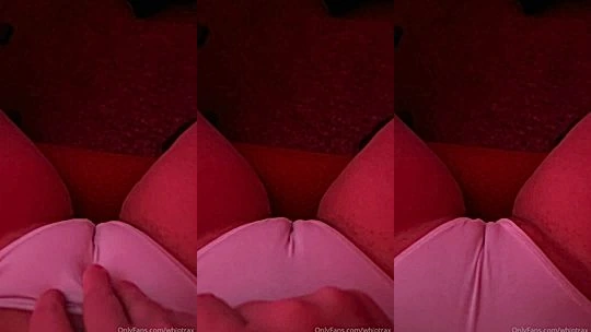 Whiptrax fingering masturbation in the red room