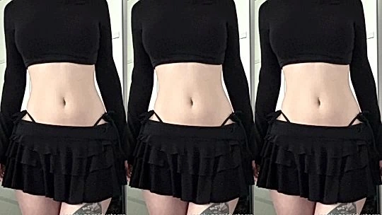 Dystorra teasing her belly button