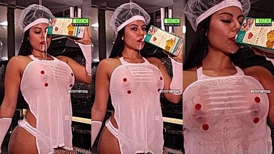 Steffy moreno teasing her hot body in the kitchen