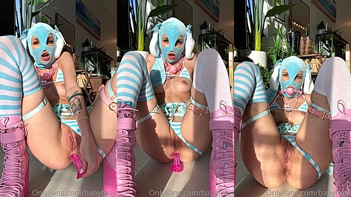 hot cosplay girl Babyfooji in striped panties fucking a dildo video leaked