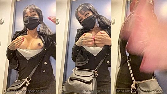 Yasmina Khan teasing her naked big booty in the changing room