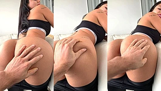 Steffy moreno teasing her big booty in her black yoga pants