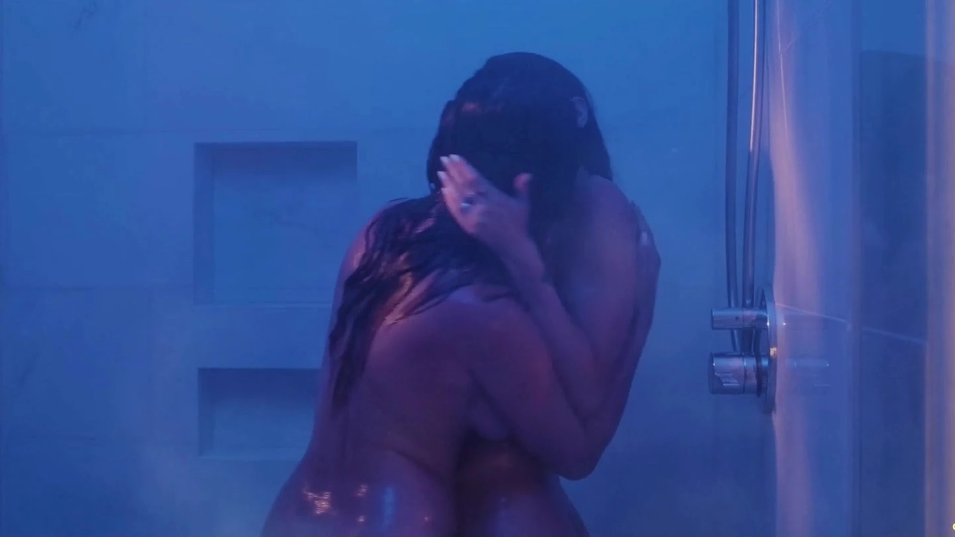 Dare Taylor two naked wet lesbians kissing in the shower