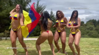 Steffy moreno sexy bikini babes getting naked