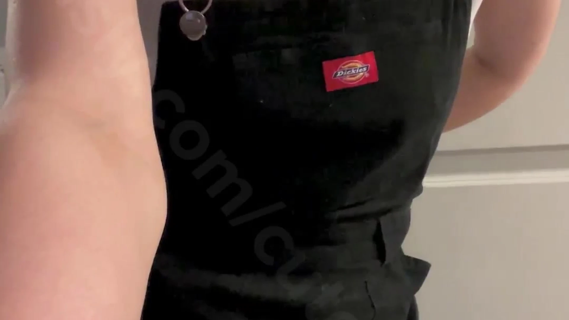Cutefruit18 undressing her apron and teasing her perky tits