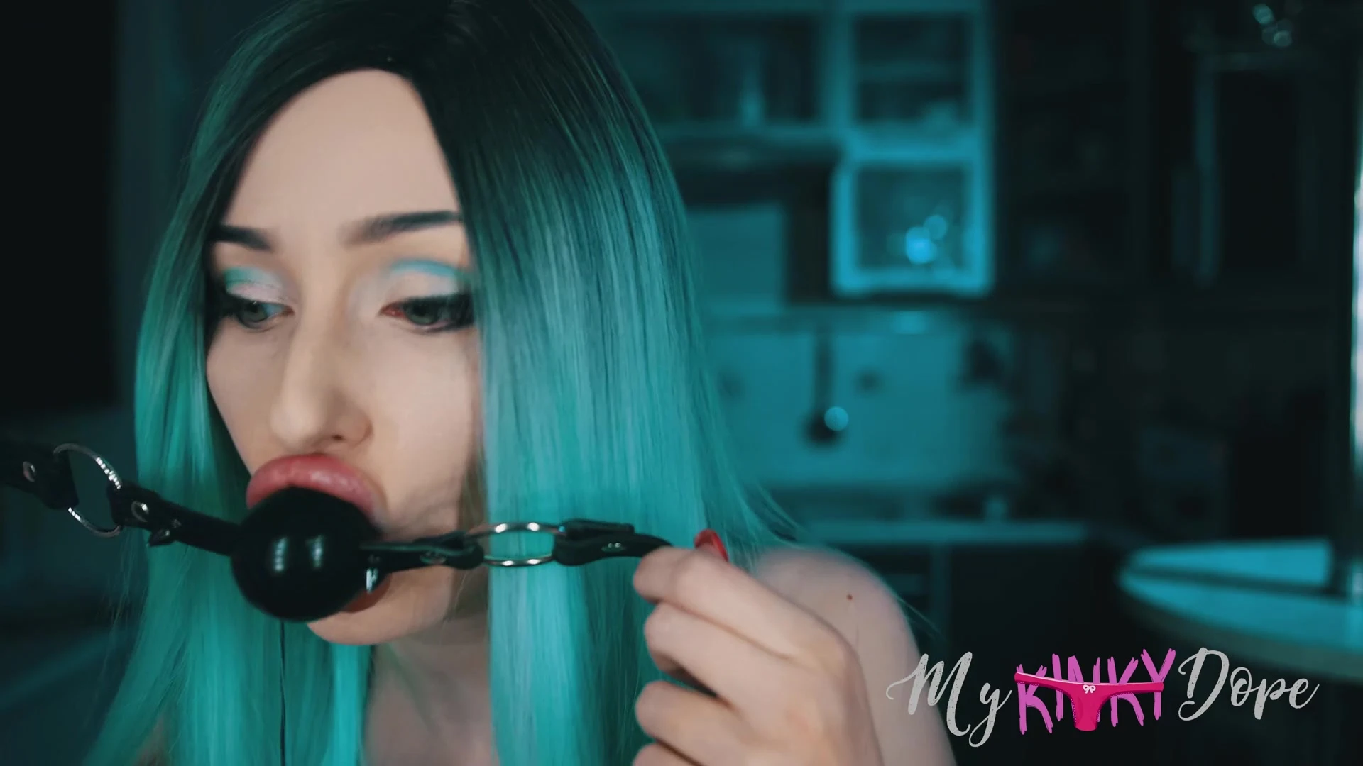 Mykinkydope teasing her mouth gag