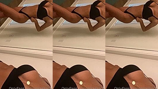 Mirasjuice showing of her sexy lingerie in the mirror