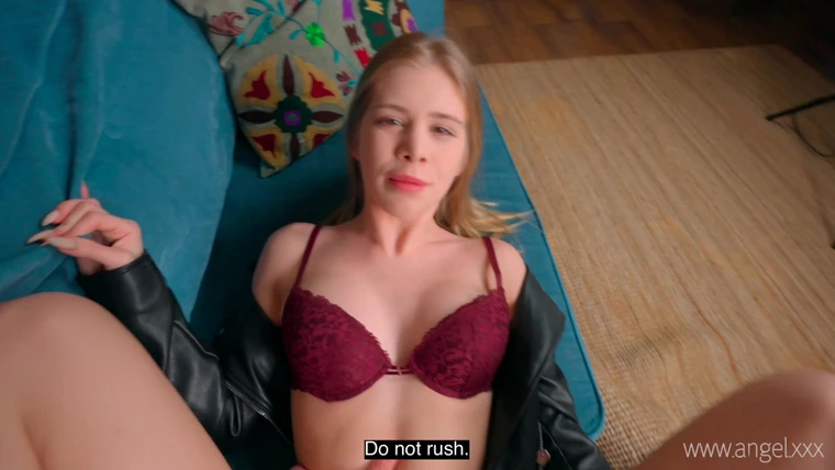 Angelphub sucking and fucking in her leather jacket