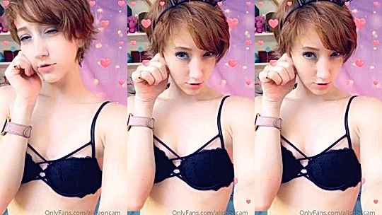 AliceOnCam teasng her cute black lingerie