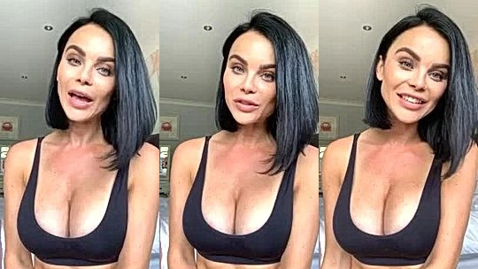 Sexy babe onlyfans babe Emma Glover teasing her deep cleavage video leaked