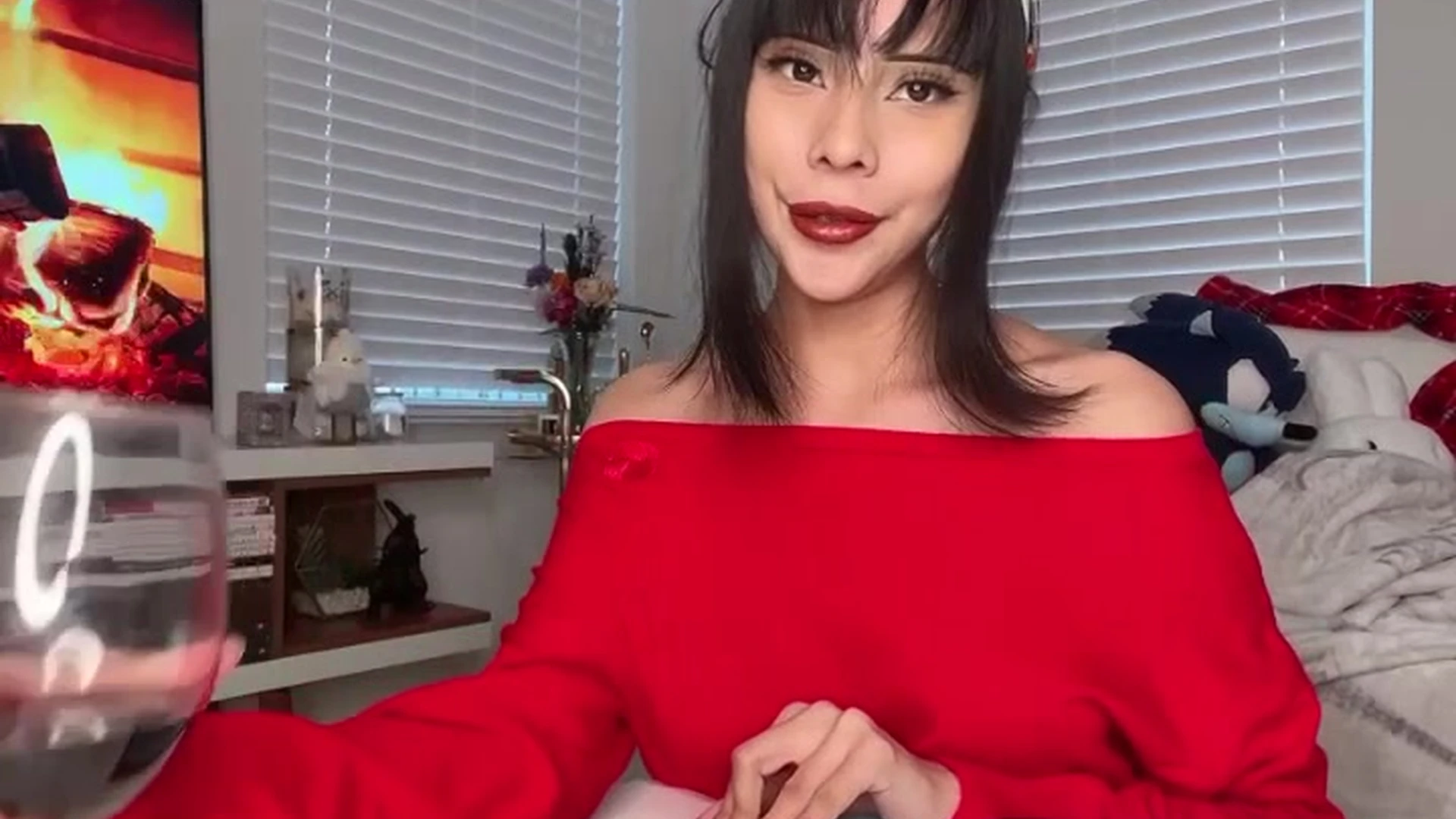 Nekob0icarti naked pussy masturbation in yor forger cosplay