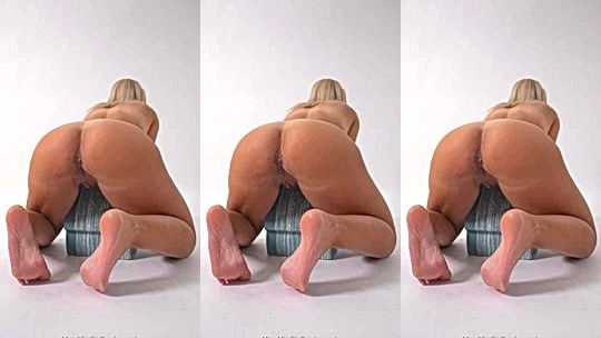 Missmiafit teasing her naked big booty