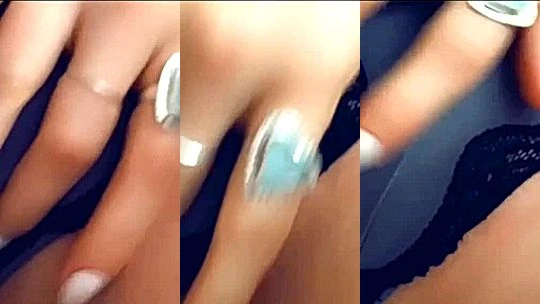Noemiexlili playing with her pussy in her sexy panties