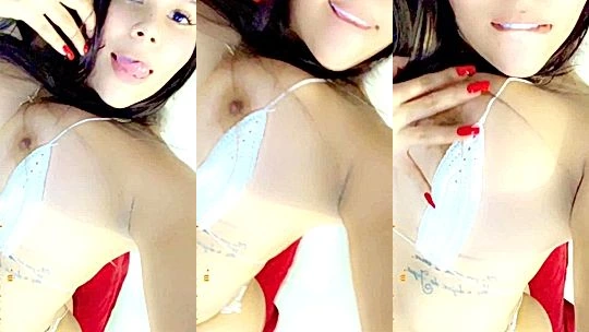 Dezii Gonzalez teasing her naked nipples in bikini
