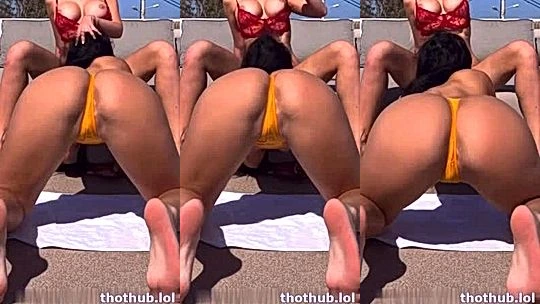 Alexisshv twerking her big booty in yellow bikini by the pool