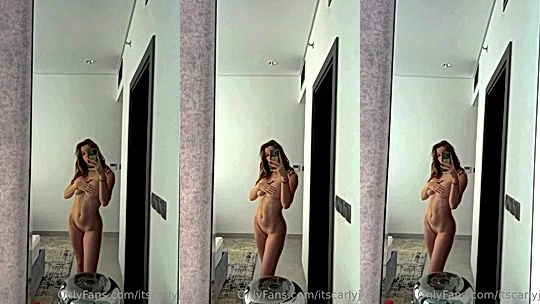 Itscarlyjane teasing her naked body in the mirror
