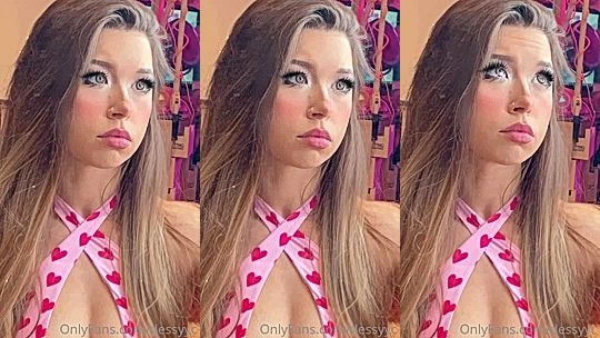 Dessyyc teasing her big tits in her pink outfit
