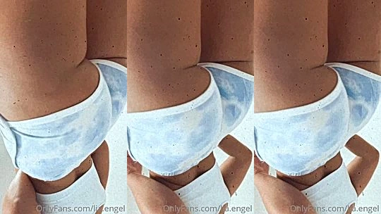 Lia Engel teasing her perfect ass in bloomers