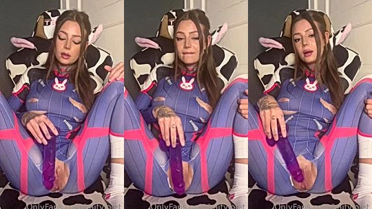 Kaitviolet fucking a pink dildo in cosplay