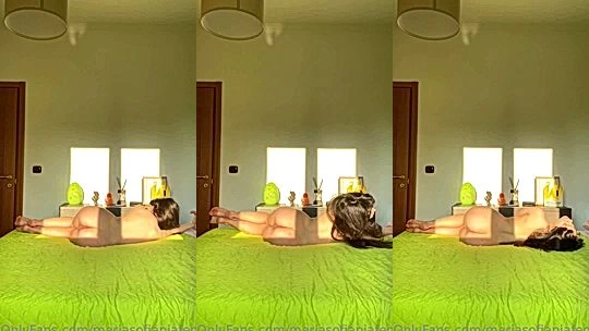 Maria Sofia Federico teasing her naked body in the bed