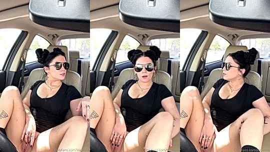 Lila Layne fingering masturbation in the car