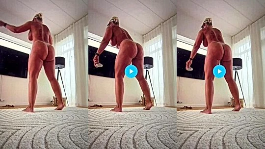 Missmiafit twerking her big naked booty