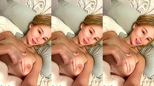 Langelinea1 playing with her naked perky nipples