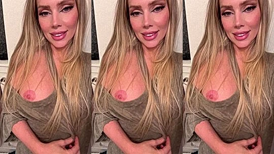 Lucijoi flashing her naked tits for her fans