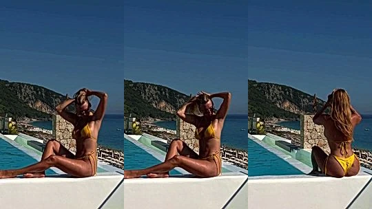 Darja Sobakinskaja teasing her sexy body in the rooftop pool
