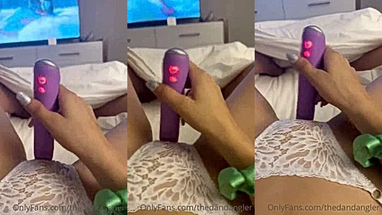 Thedandangler vibrator masturbation under the bedsheets