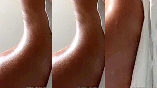 Madison Ginley teasing her oiled-up naked body in the mirror