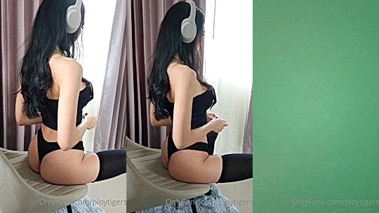 Ploytigerstam teasing her hot body while playing game