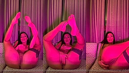 Martina Smeraldi anal fingering in the red room