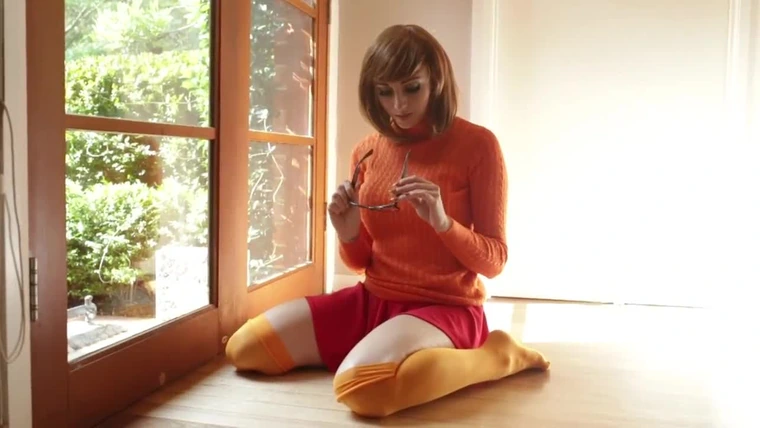 hot velma Kayla Erin showing off her hot body