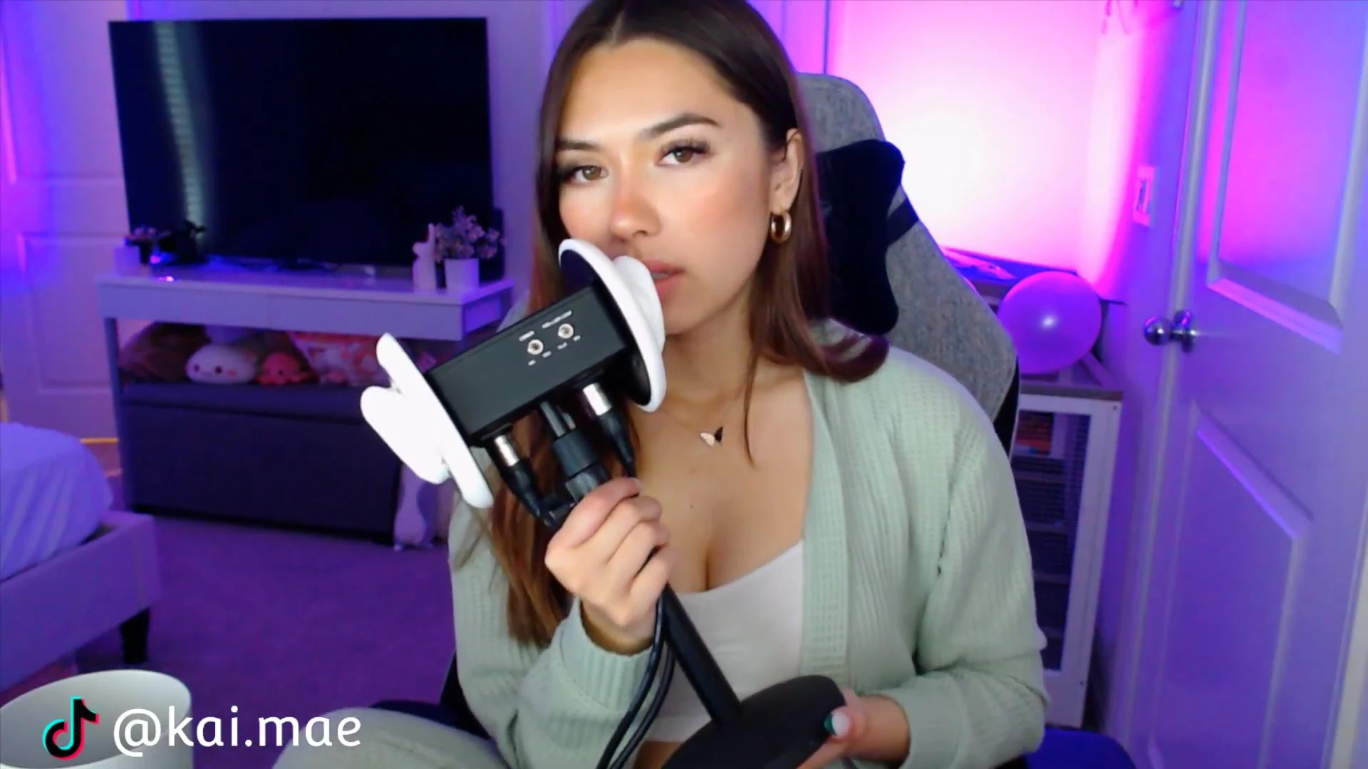 Kailey Mae kissing asmr with podcast