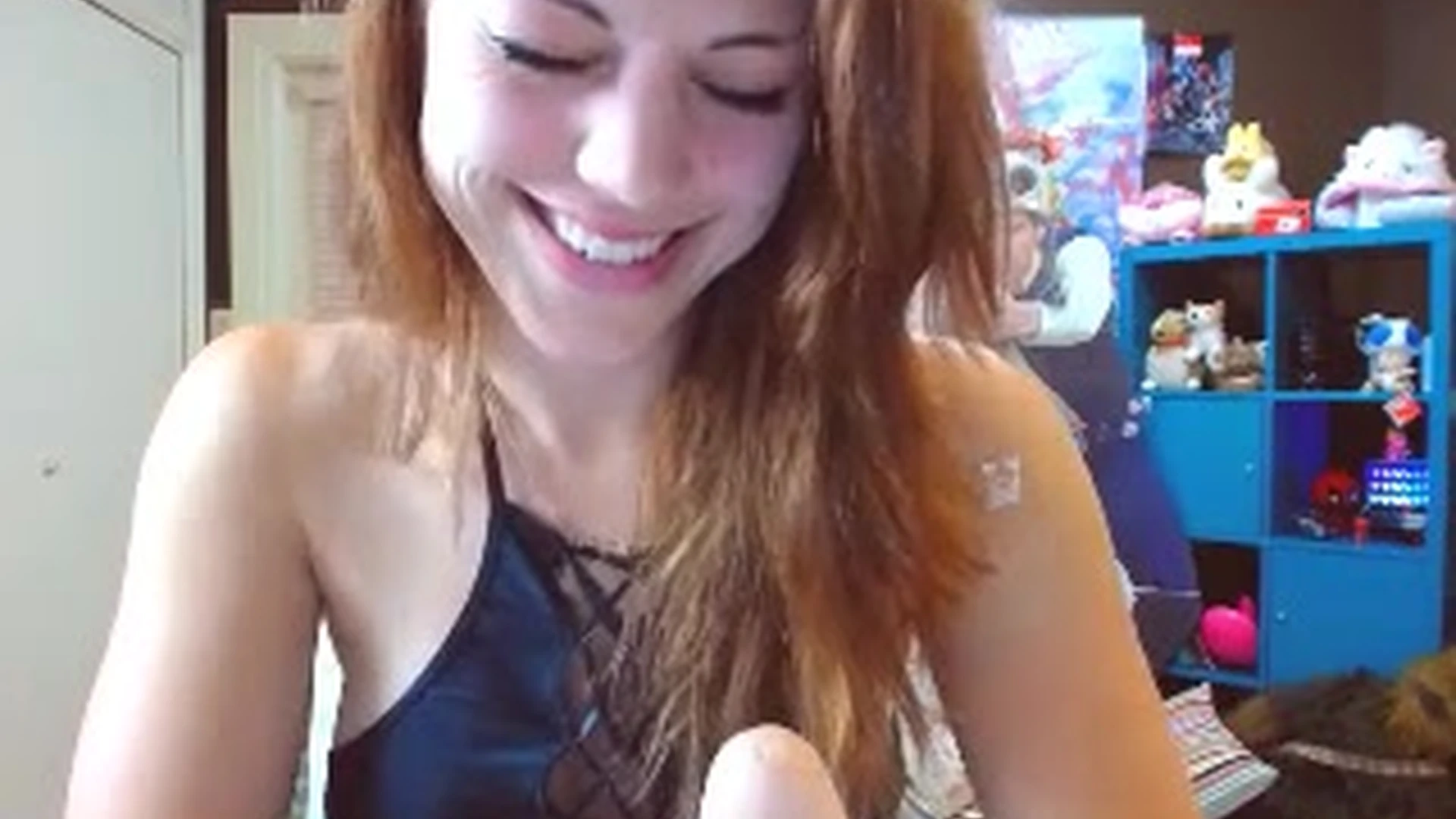 Molly Stewart white dildo sucking pov livestream