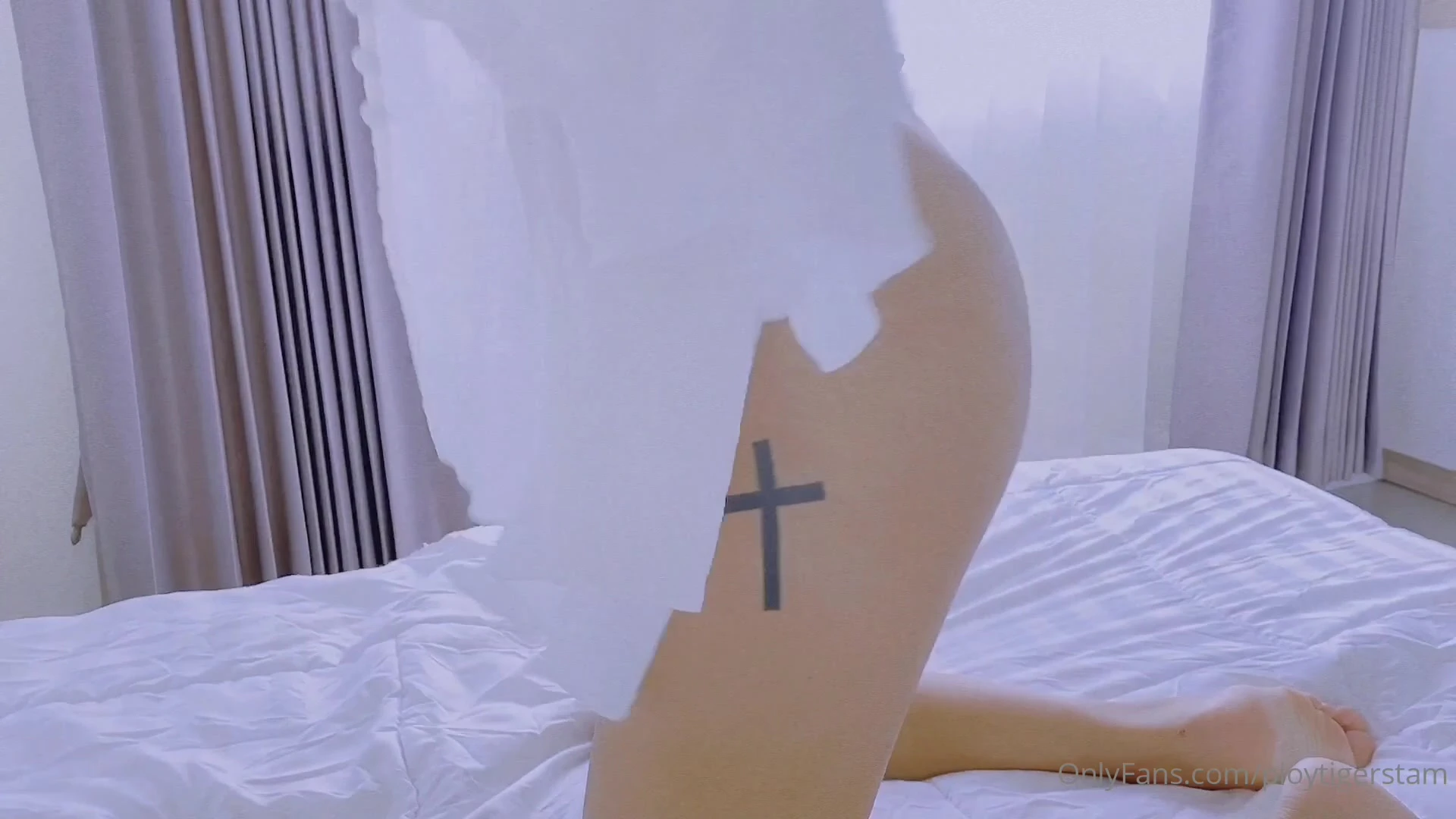 Ploytigerstam teasing her naked ass in bed