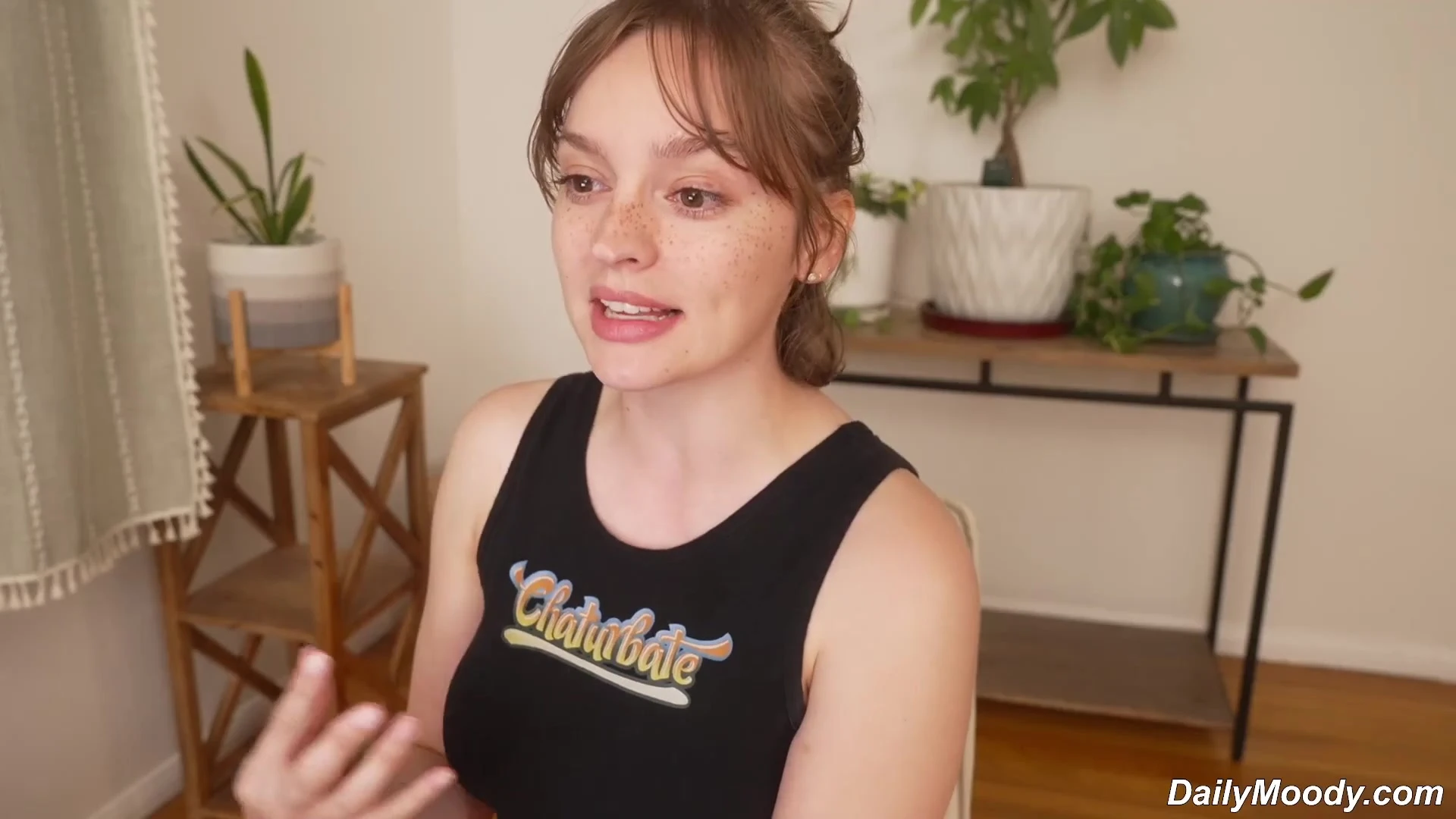 Mary Moody flashing her naked perky tits on chaturbate stream
