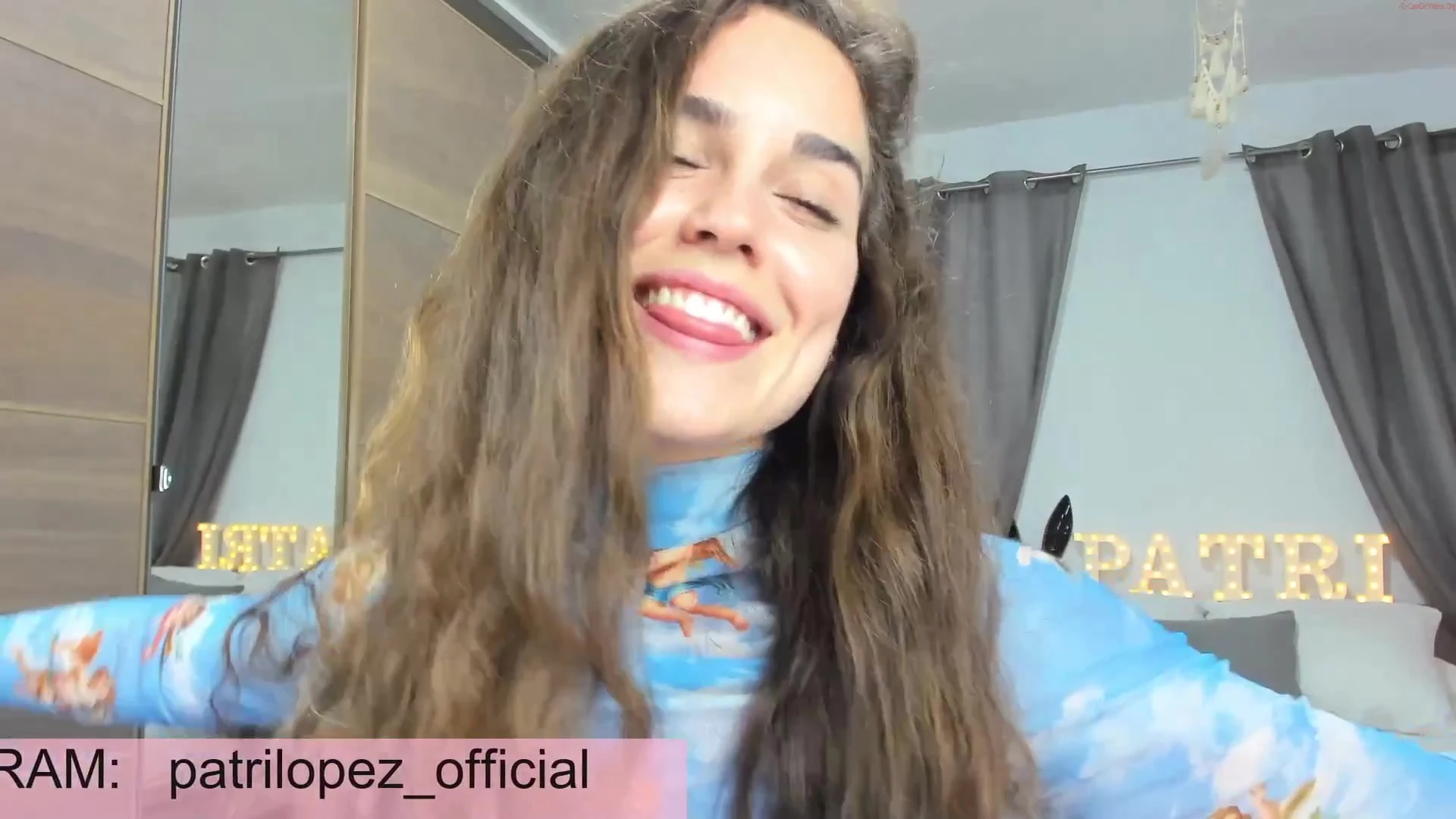 Patricia Lopez sucking on a pink dildo during livestream