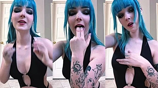 Sneesnaw playing with her nipples with her saliva