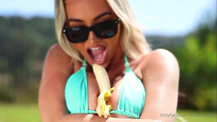 Lindsey Pelas tit fucking a banana outdoors